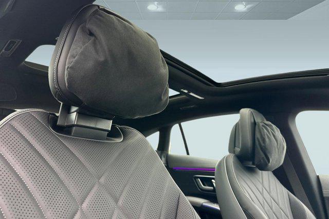 new 2026 Mercedes-Benz EQS 580 car, priced at $125,605