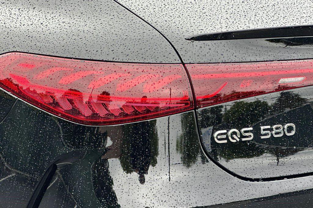 Mercedes-Benz EQS view 12