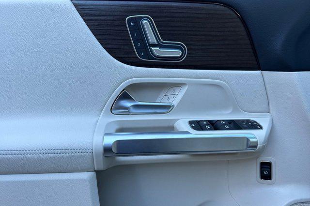 new 2026 Mercedes-Benz GLB 250 car, priced at $47,195