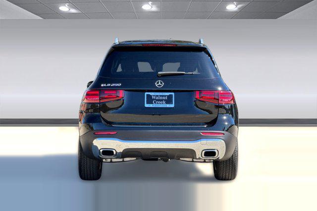 new 2026 Mercedes-Benz GLB 250 car, priced at $47,195