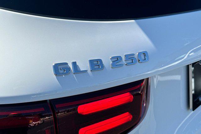 new 2026 Mercedes-Benz GLB 250 car, priced at $47,440
