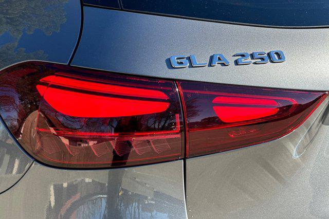 used 2025 Mercedes-Benz GLA 250 car, priced at $39,899