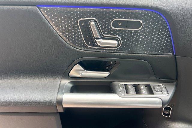 new 2025 Mercedes-Benz GLA 250 car, priced at $48,430