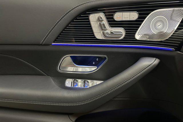 new 2025 Mercedes-Benz Maybach GLS 600 car, priced at $186,550