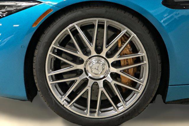 new 2025 Mercedes-Benz AMG SL 63 car, priced at $223,895