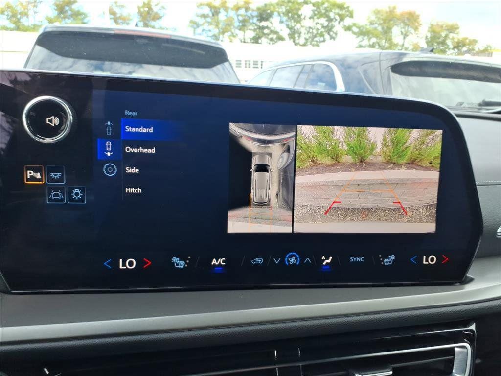 used 2025 Chevrolet Traverse car, priced at $38,990