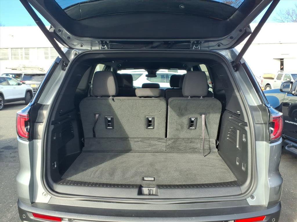 used 2025 GMC Acadia car, priced at $37,990