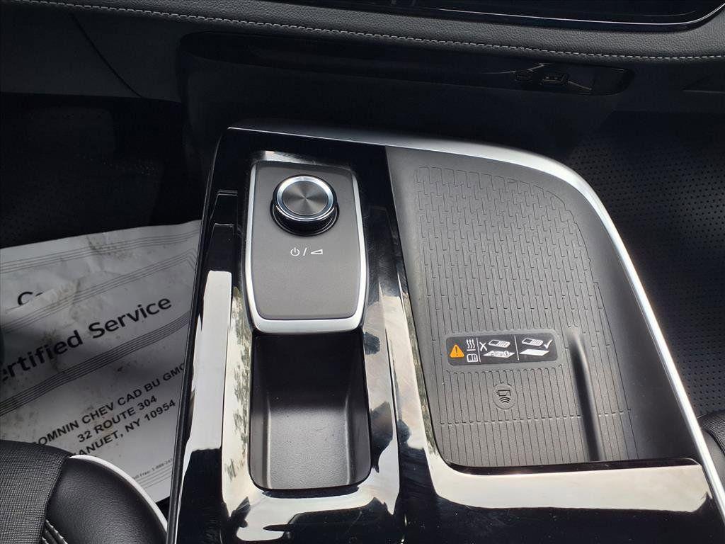 used 2025 Buick Enclave car, priced at $51,990