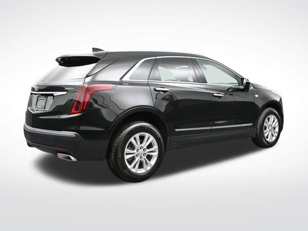 used 2025 Cadillac XT5 car, priced at $42,990