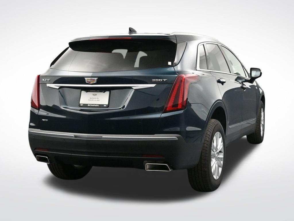 used 2026 Cadillac XT5 car, priced at $43,165