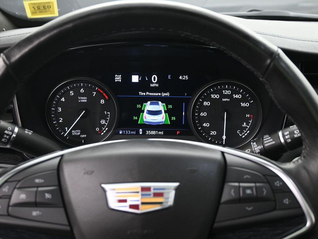 used 2023 Cadillac XT5 car, priced at $35,490