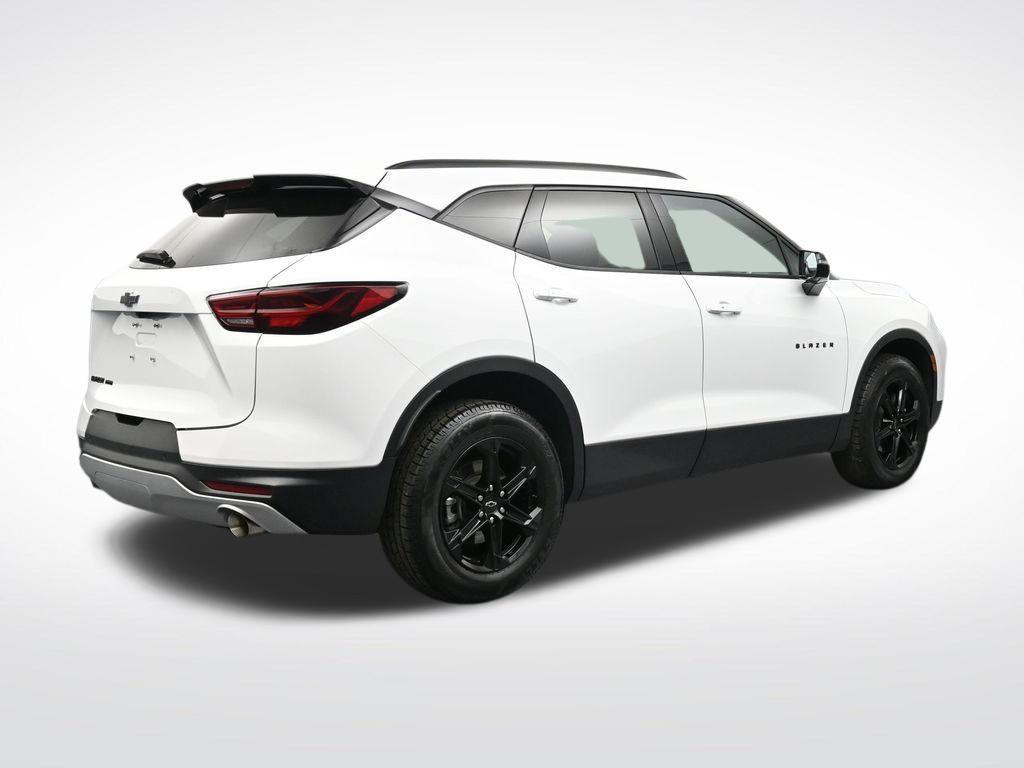 used 2024 Chevrolet Blazer car, priced at $32,490