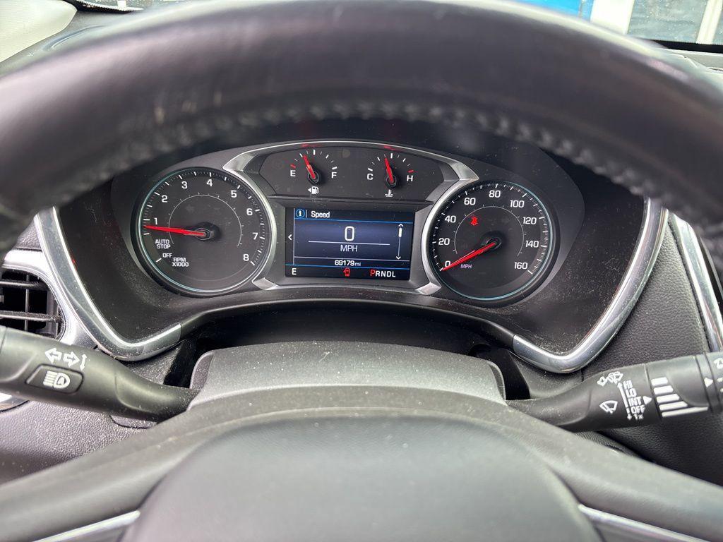 used 2021 Chevrolet Equinox car, priced at $13,990