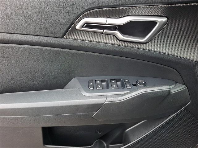 used 2023 Kia Sportage Hybrid car, priced at $25,422