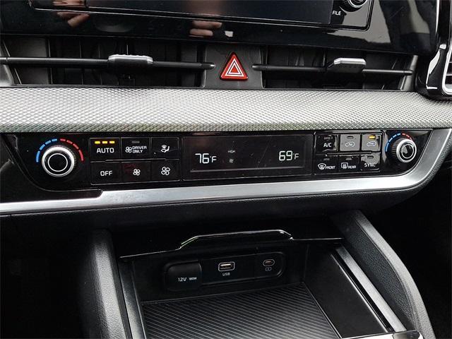 used 2023 Kia Sportage Hybrid car, priced at $25,422