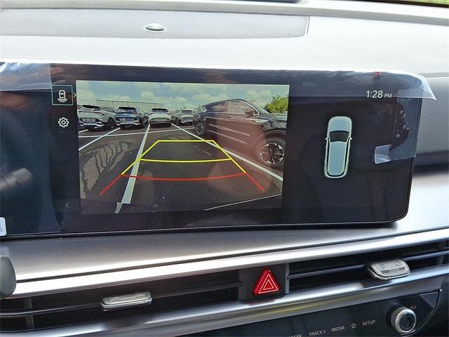 new 2025 Kia Sorento car, priced at $38,665