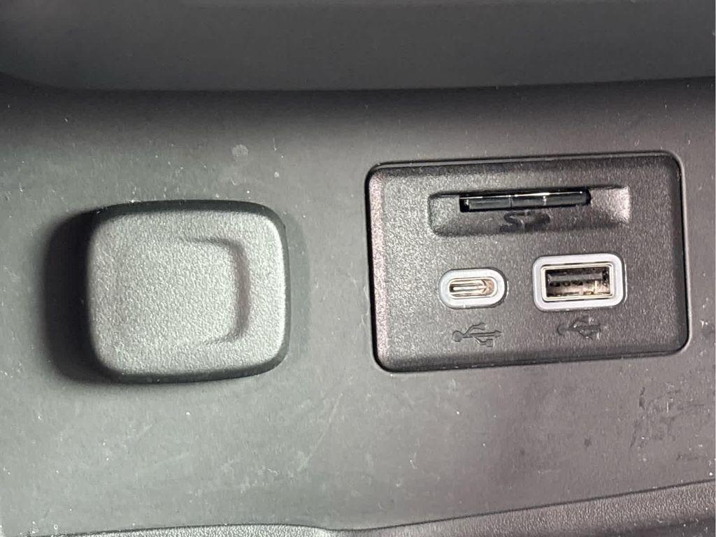 used 2023 GMC Acadia car, priced at $31,166