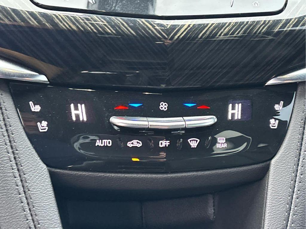 used 2023 Cadillac XT6 car, priced at $38,500