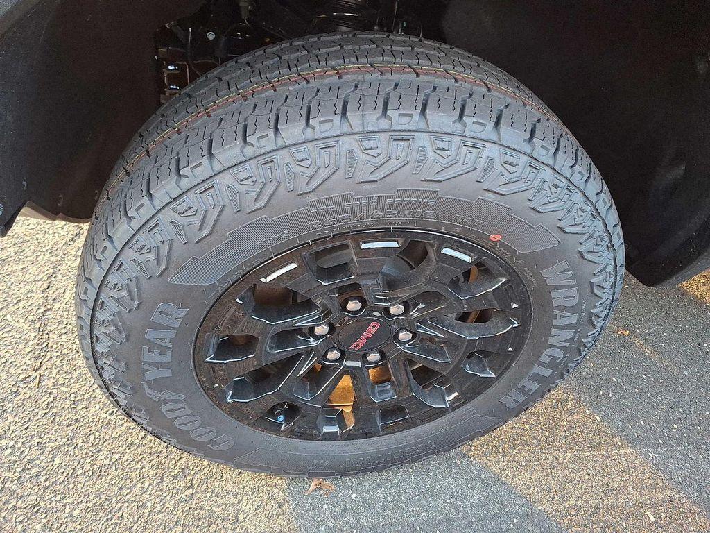 new 2026 GMC Canyon car, priced at $45,281