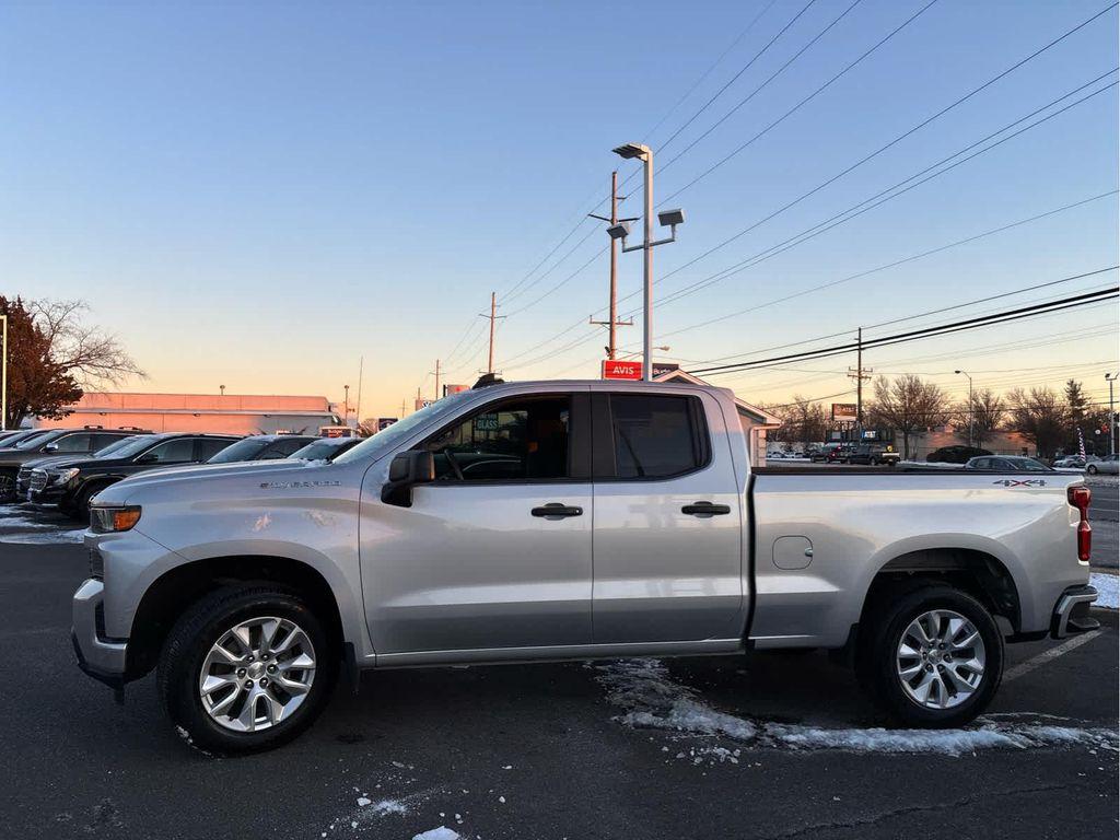 used 2021 Chevrolet Silverado 1500 car, priced at $30,000