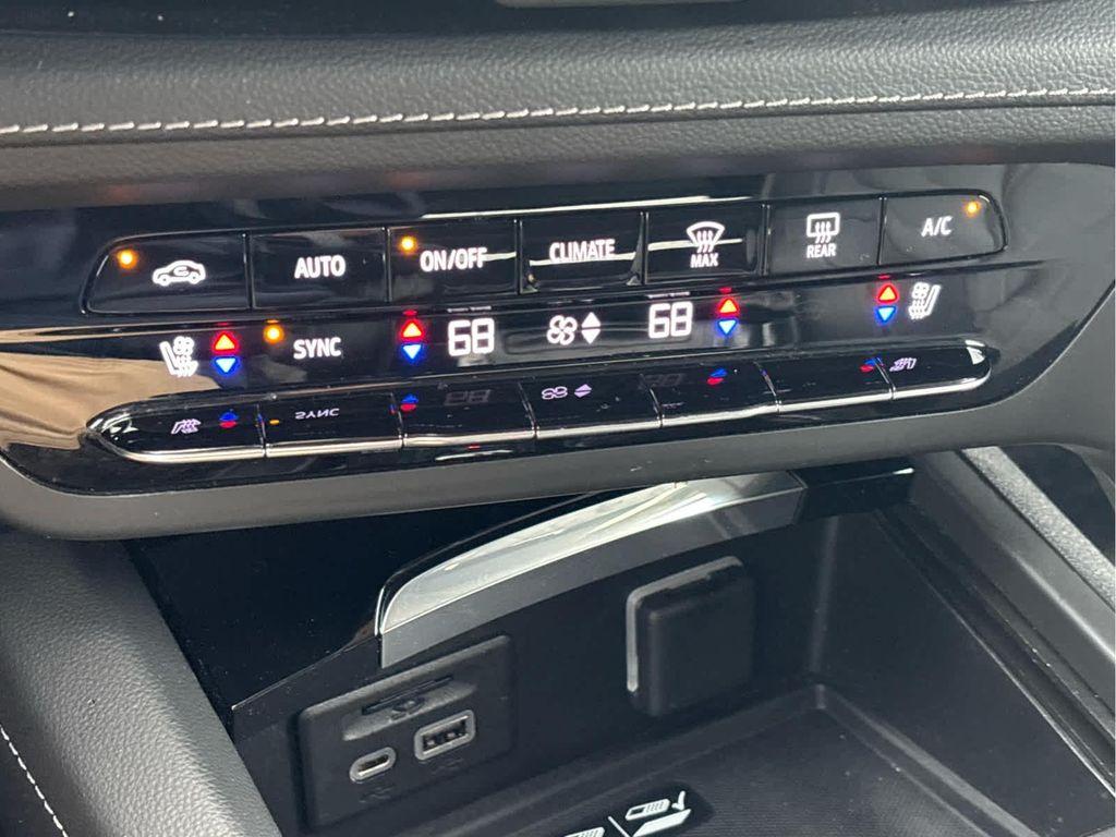used 2023 Buick Envision car, priced at $33,879