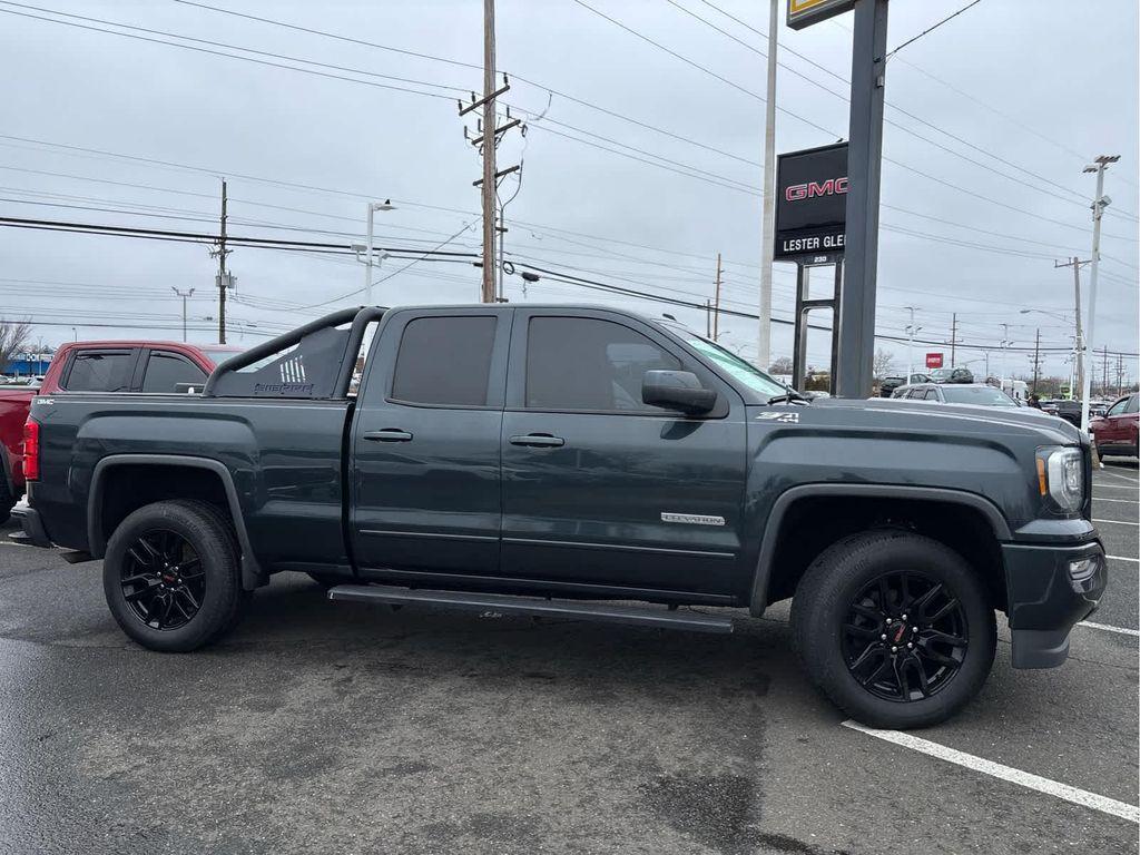 used 2018 GMC Sierra 1500 car, priced at $21,400