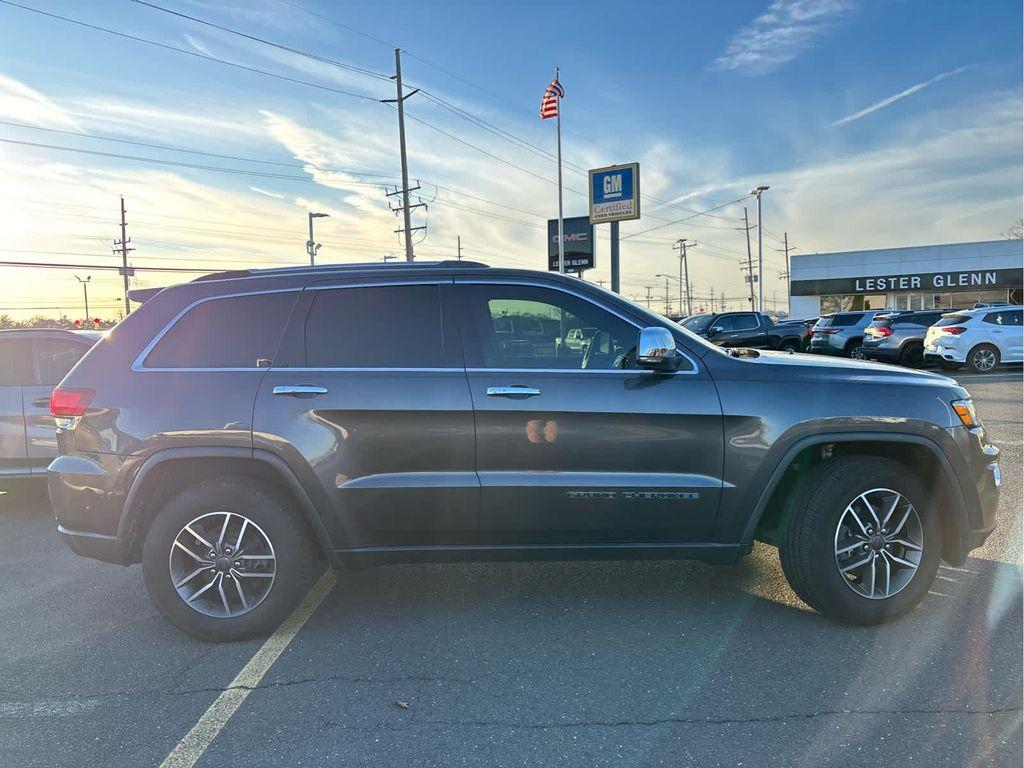 used 2020 Jeep Grand Cherokee car, priced at $16,900