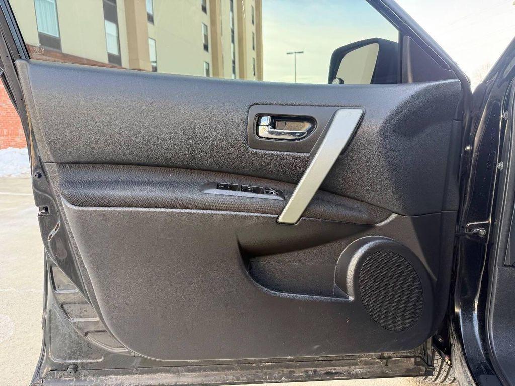 used 2015 Nissan Rogue Select car, priced at $6,495