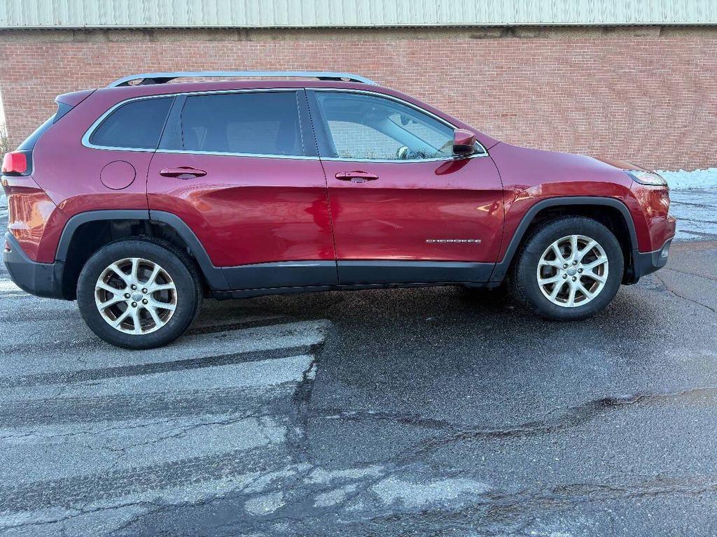 used 2014 Jeep Cherokee car, priced at $5,495