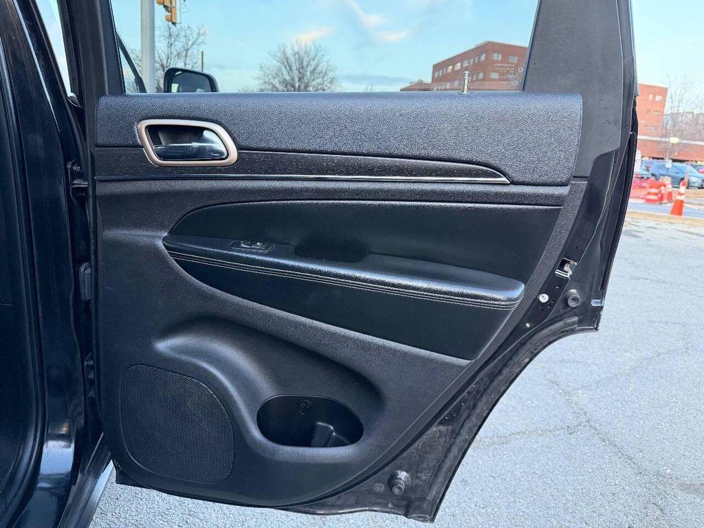 used 2015 Jeep Grand Cherokee car, priced at $7,995