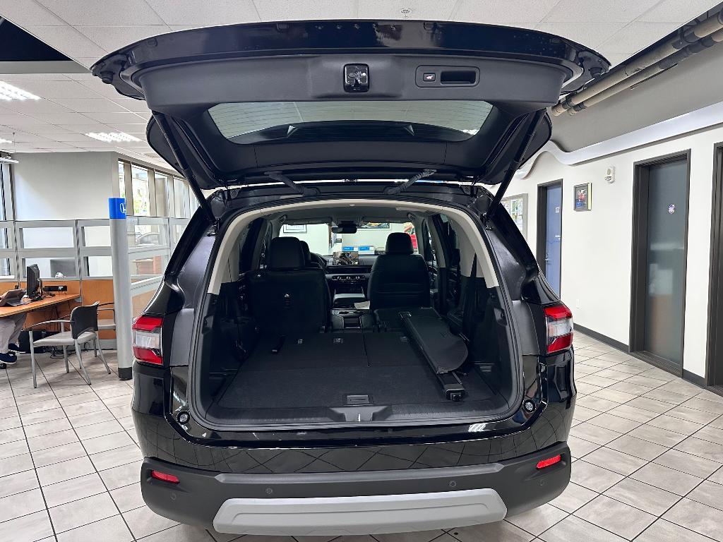 new 2025 Honda Pilot car, priced at $49,175