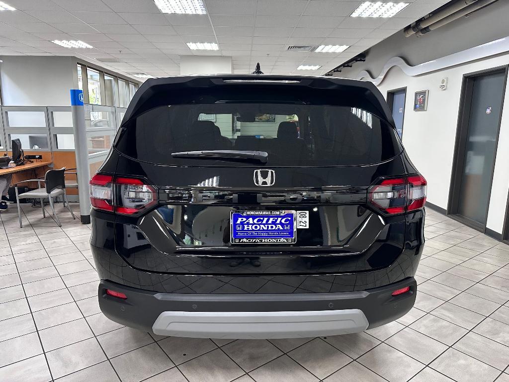 new 2025 Honda Pilot car, priced at $49,175