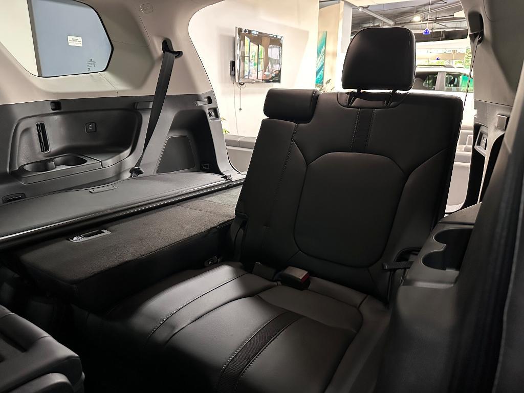 new 2025 Honda Pilot car, priced at $49,175