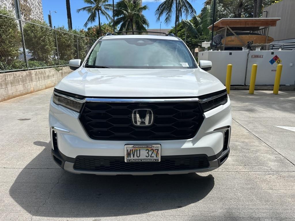 used 2023 Honda Pilot car, priced at $39,555