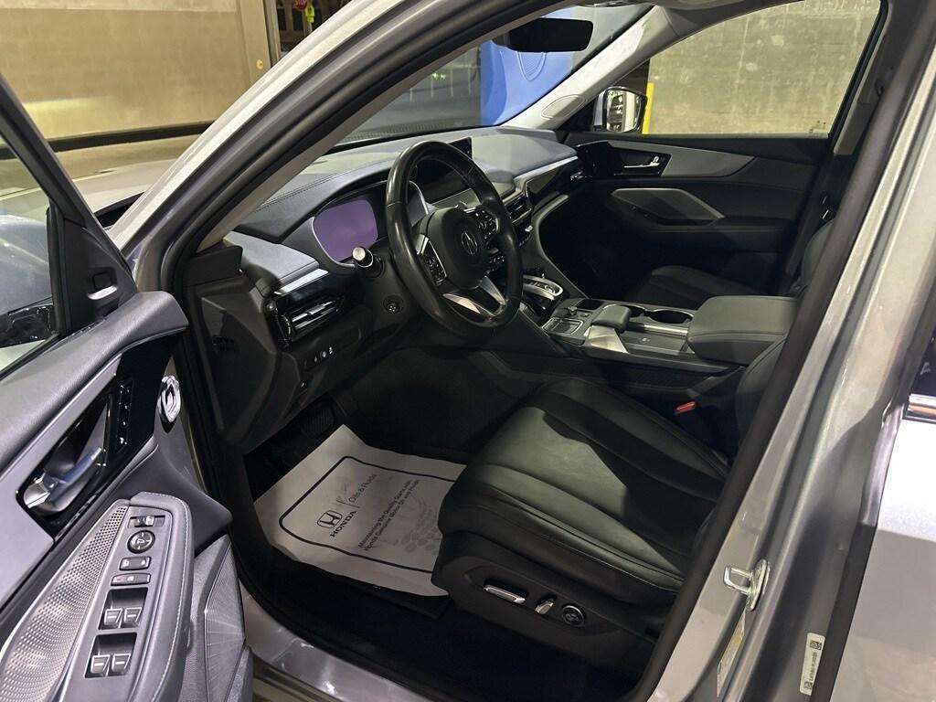 used 2023 Acura MDX car, priced at $33,888