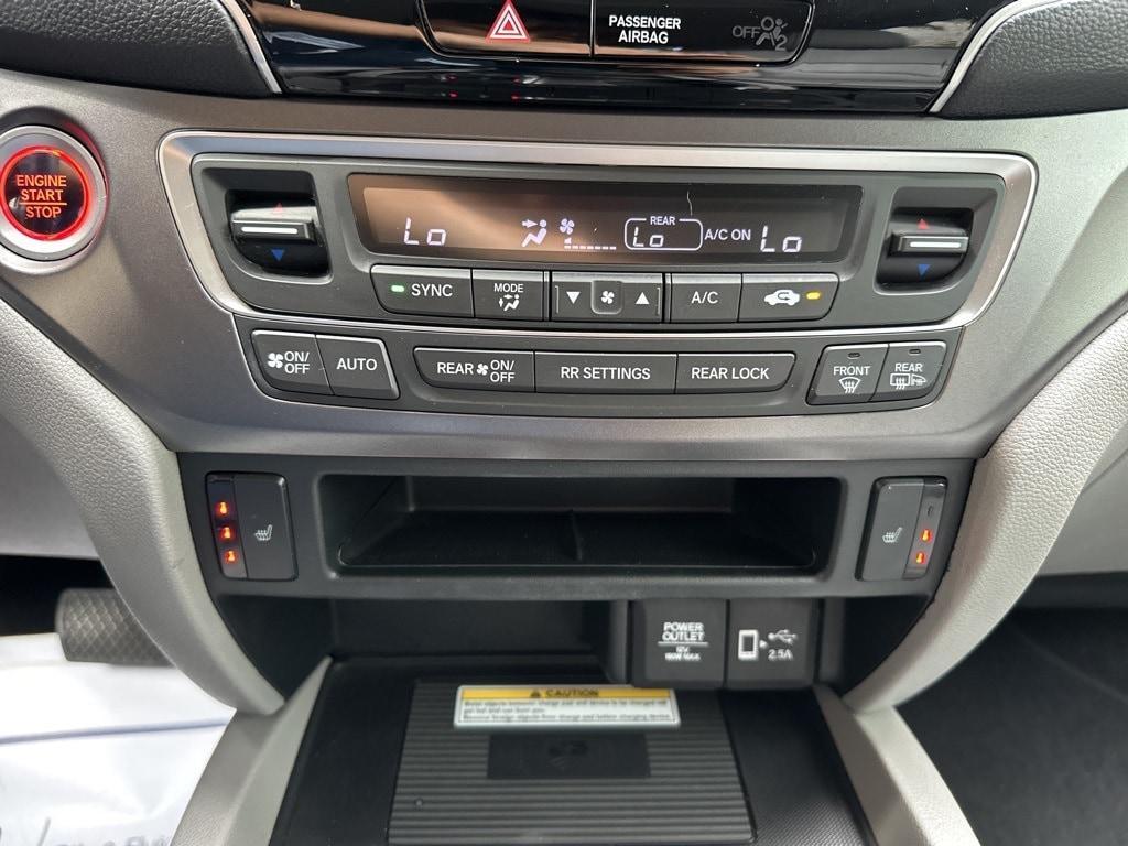 used 2022 Honda Pilot car, priced at $31,777