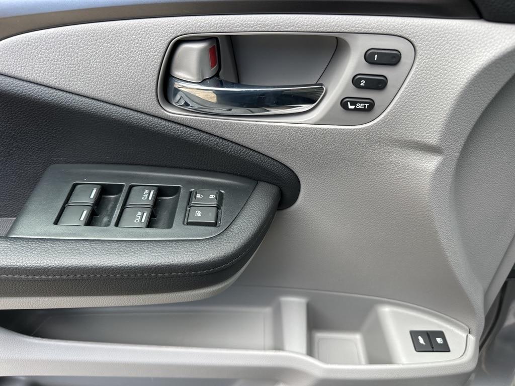 used 2022 Honda Pilot car, priced at $31,777