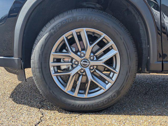 used 2024 Nissan Rogue car, priced at $19,995