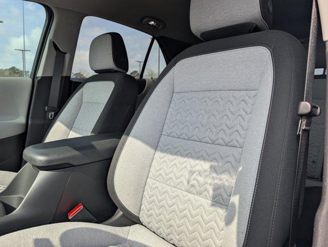 used 2024 Chevrolet Equinox car, priced at $21,985