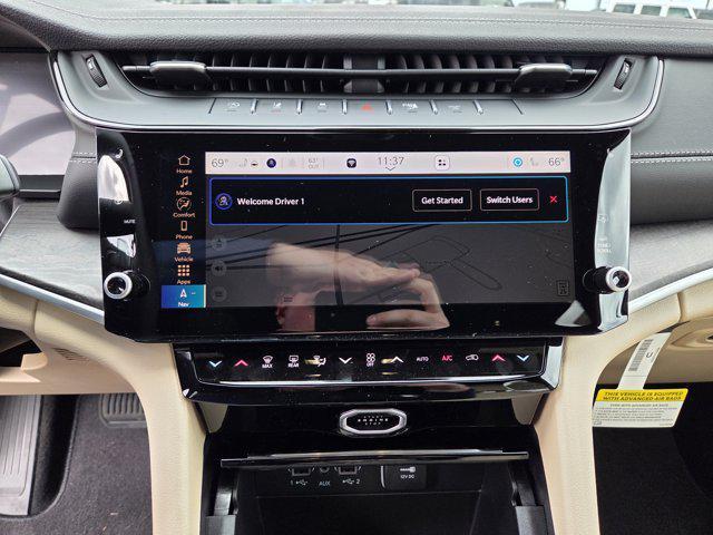 new 2026 Jeep Grand Cherokee car, priced at $43,995