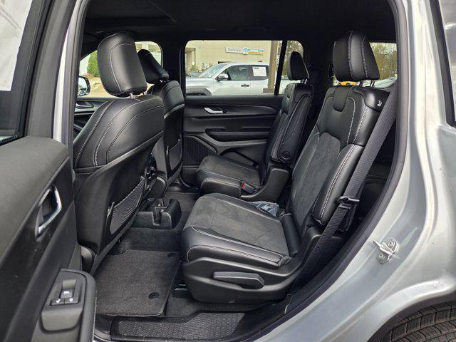 new 2025 Jeep Grand Cherokee L car