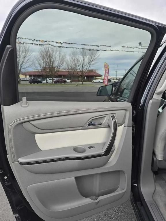 used 2014 GMC Acadia car, priced at $7,101