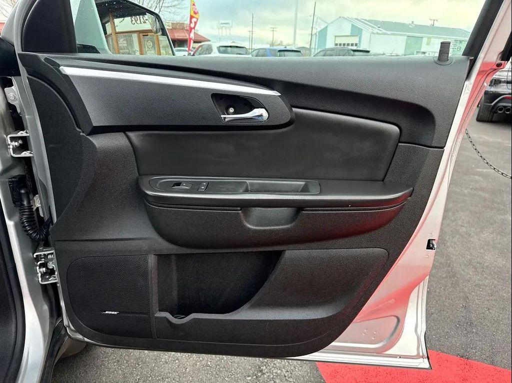 used 2010 Chevrolet Traverse car, priced at $6,777