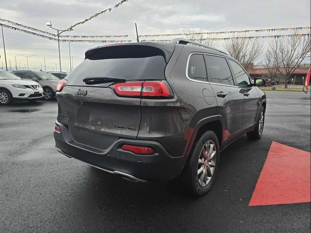 used 2018 Jeep Cherokee car, priced at $15,977