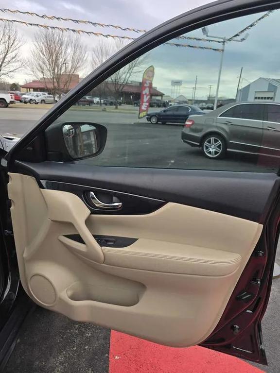 used 2020 Nissan Rogue car, priced at $12,101