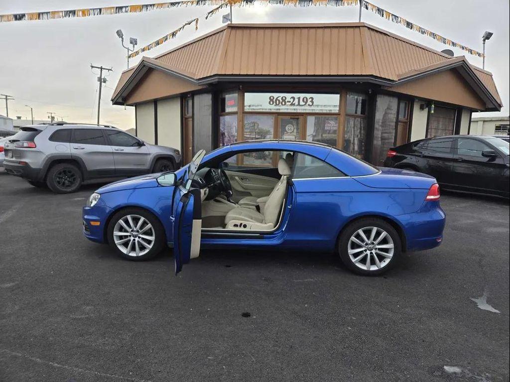 used 2012 Volkswagen Eos car, priced at $7,777