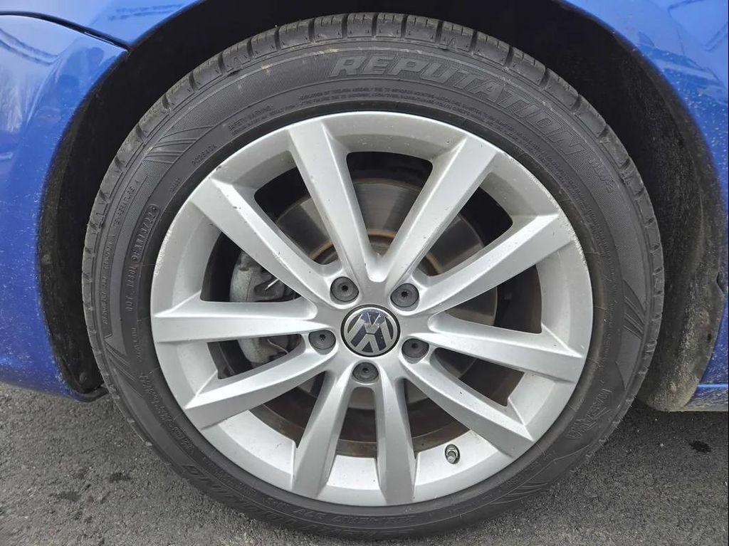 used 2012 Volkswagen Eos car, priced at $7,777