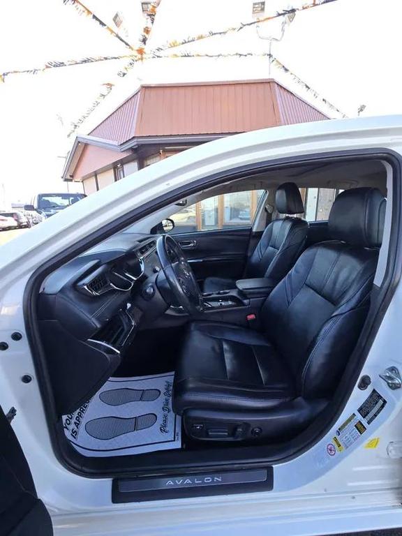 used 2013 Toyota Avalon Hybrid car, priced at $8,777