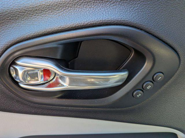 used 2022 Jeep Cherokee car, priced at $28,900