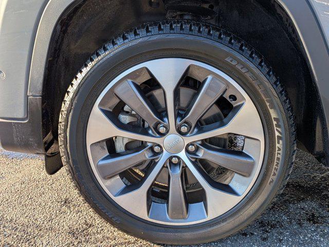 used 2022 Jeep Cherokee car, priced at $28,900